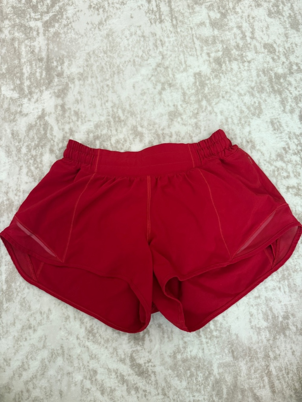 Lululemon Hotty Hot Shorts Red Size 4 Low Rise 2.5”